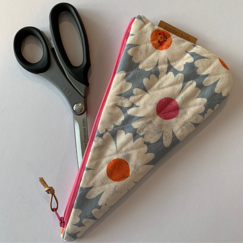 KAI Dressmaking Shears with Quilted Case